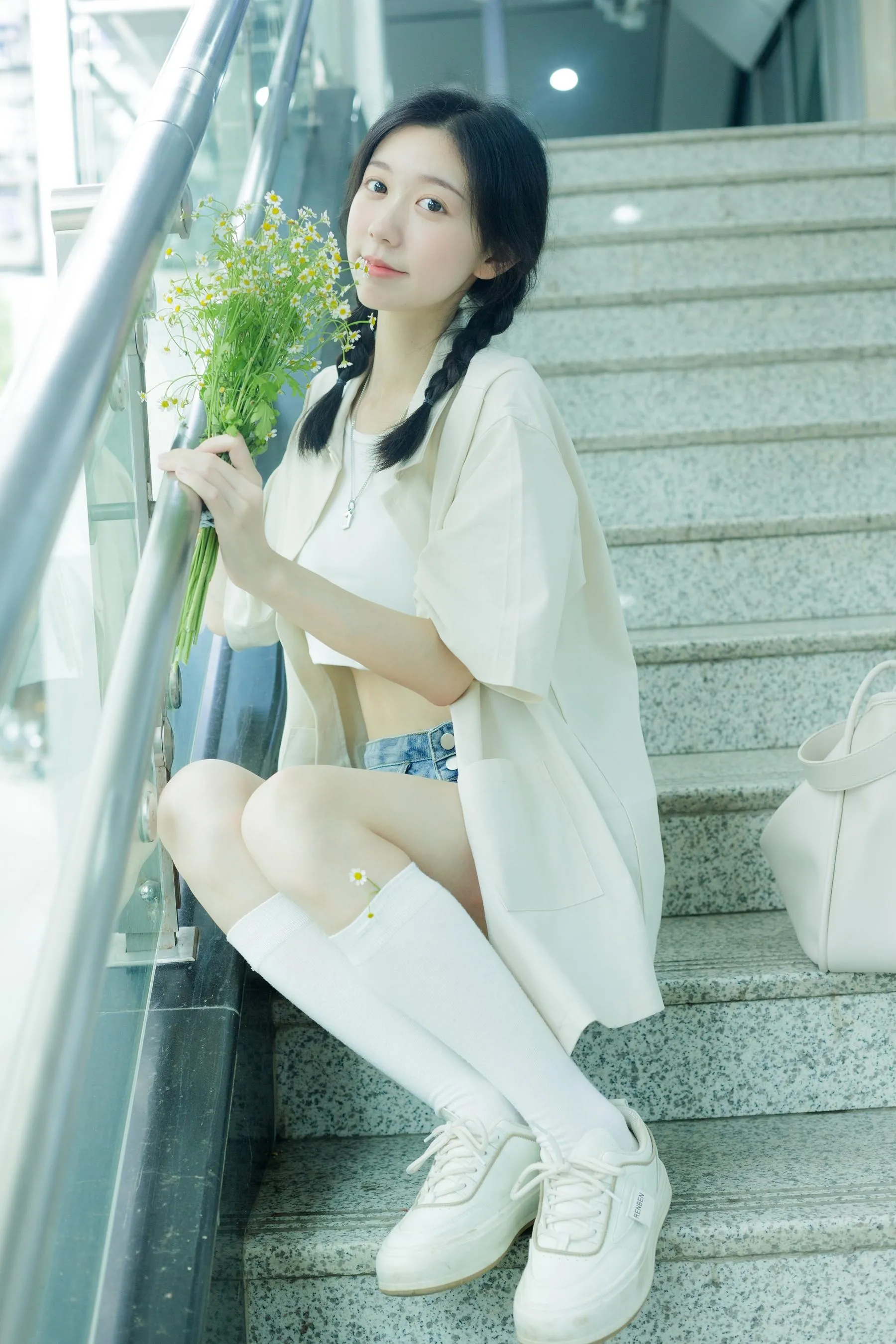 [YITUYU艺图语]2022.08.22 地铁奇遇记 饲猫少女- [39P]插图7